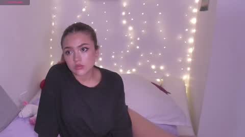 Snapshot of sexy_and_naughty_girl chatting on 11, 1, 2025 Lucy  Annyy online show from 11, 1, 2025
