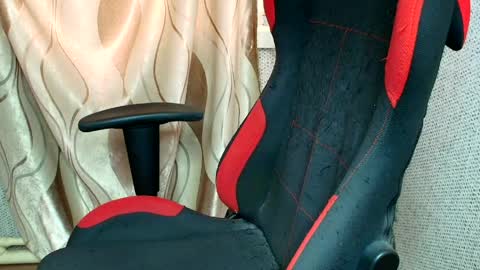 Jessica  Face only in pvt or in snapchat Dont ask more.... online show from 10, 4, 2026