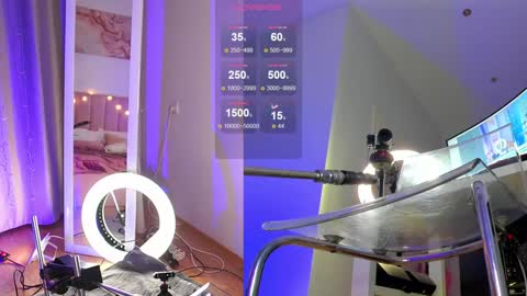 Lina online show from 4, 2, 2025