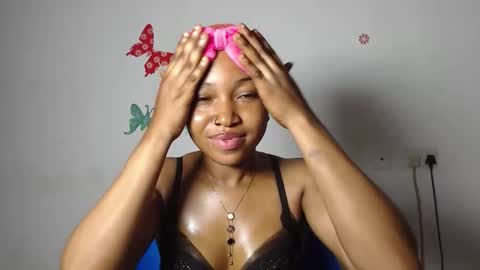 sexy_bluey247 online show from 3, 12, 2025