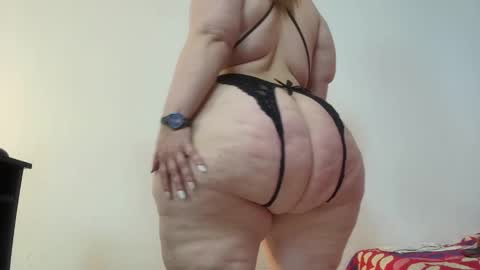 Snapshot of sexy_curvi chatting on 25, 12, 2024 karla           instagram  online show from 25, 12, 2024