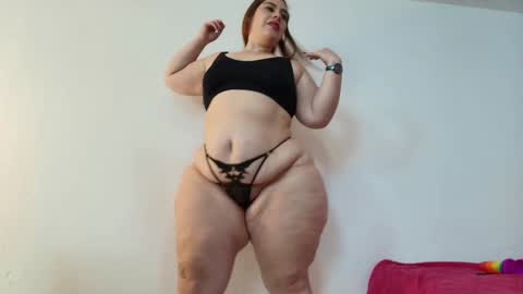 Snapshot of sexy_curvi chatting on 4, 2, 2025 karla           instagram  online show from 4, 2, 2025