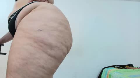 Snapshot of sexy_curvi chatting on 25, 2, 2025 karla           instagram  online show from 25, 2, 2025