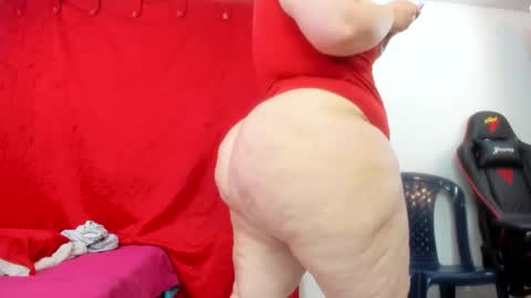 Snapshot of sexy_curvi chatting on 5, 10, 2025 karla           instagram  online show from 5, 10, 2025