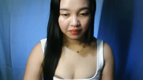 Snapshot of sexy_kella1 chatting on 5, 12, 2025 sexy_kella1 online show from 5, 12, 2025