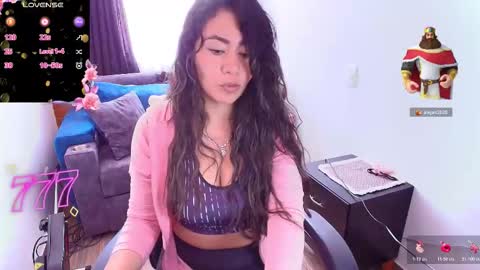 Snapshot of sexy_kendall24 chatting on 12, 2, 2026 laura online show from 12, 2, 2026