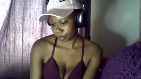 Snapshot of sexy_leila3 chatting on 23, 5, 2026 kayla online show from 23, 5, 2026