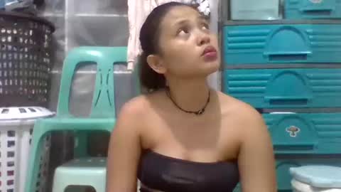 Snapshot of sexy_lips_pinay chatting on 12, 9, 2025 sexy_lips_pinay online show from 12, 9, 2025