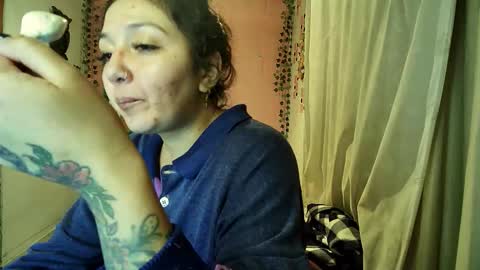 sexy lolas online show from 17, 11, 2025