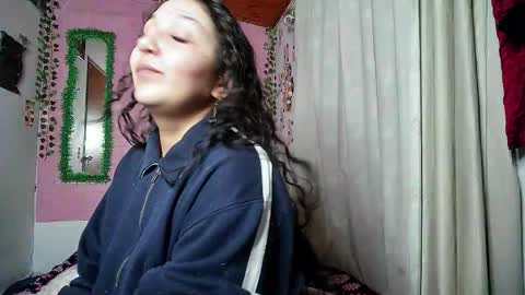 sexy lolas online show from 14, 3, 2026