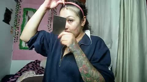 sexy lolas online show from 9, 4, 2026