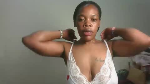 sexy_lyna online show from 12, 1, 2026