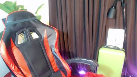 Snapshot of sexy_rc18 chatting on 20, 6, 2026 RC online show from 20, 6, 2026