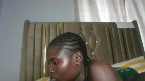 Snapshot of sexy_veena chatting on 4, 7, 2026 sexy_veena online show from 4, 7, 2026