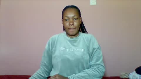 sexyapple2002 online show from 18, 9, 2025