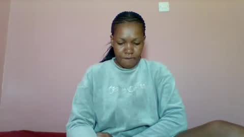 sexyapple2002 online show from 19, 9, 2025