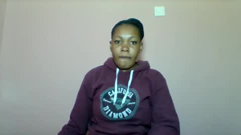 sexyapple2002 online show from 28, 9, 2025