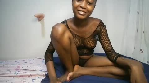 sexyasspetitte_ online show from 11, 1, 2025