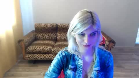 sexybeatriice online show from 28, 2, 2025
