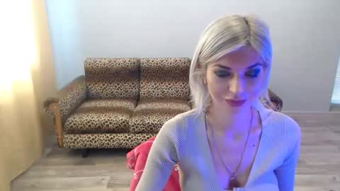 sexybeatriice online show from 1, 11, 2025