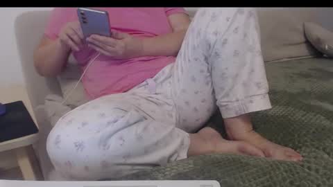 Sexyblonde4u58 online show from 11, 11, 2025