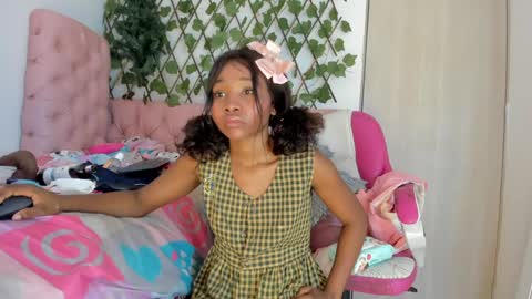 Snapshot of sexybrunnetem chatting on 10, 1, 2025 sofia online show from 10, 1, 2025