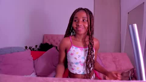Snapshot of sexybrunnetem chatting on 23, 9, 2025 sofia online show from 23, 9, 2025