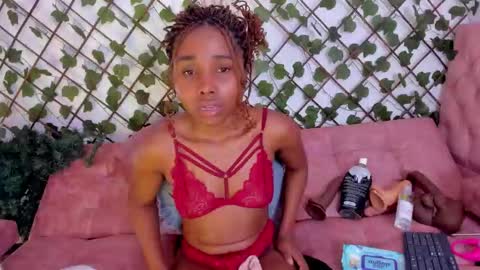 Snapshot of sexybrunnetem chatting on 16, 10, 2025 sofia online show from 16, 10, 2025