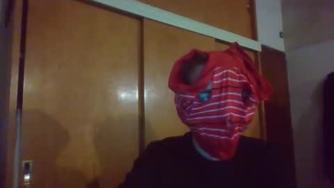 Snapshot of sexybud2002 chatting on 22, 9, 2025 CuriousGuy2002 online show from 22, 9, 2025