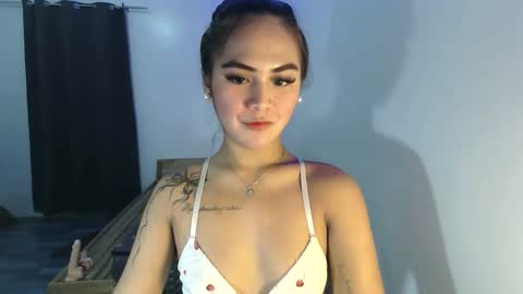 pretty Cheska online show from 7, 4, 2026