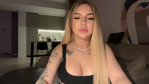 sexyanais online show from 9, 5, 2026