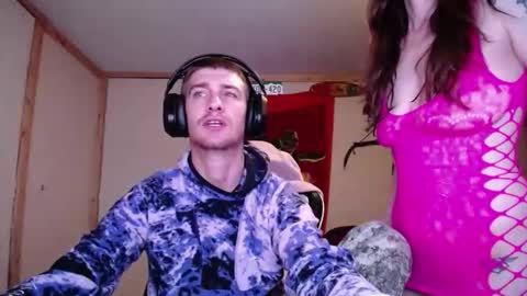 Austin and Megan online show from 26, 11, 2025