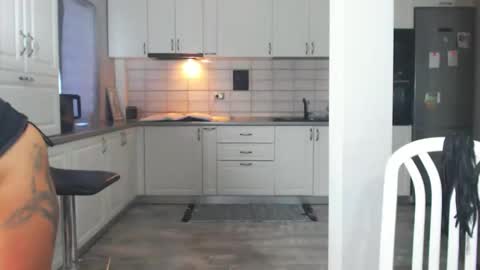 sexylady online show from 9, 1, 2025