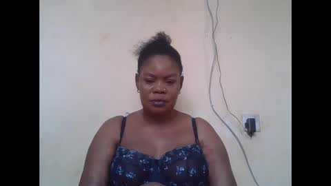 Snapshot of sexydove2 chatting on 2, 2, 2026 EMILY online show from 2, 2, 2026