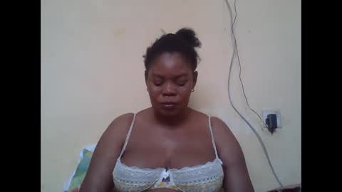 Snapshot of sexydove2 chatting on 3, 2, 2026 EMILY online show from 3, 2, 2026