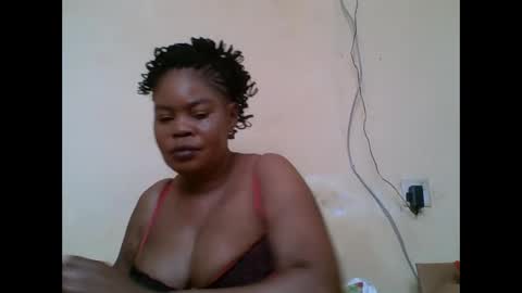 Snapshot of sexydove2 chatting on 7, 2, 2026 EMILY online show from 7, 2, 2026