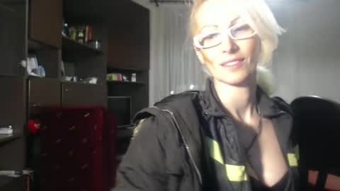 Snapshot of sexyeni chatting on 5, 3, 2025 ENI pvt moan your name WHEN I M NOT online you tell me in SNAPCHAT deal yes add me... FREE TWITTER magiconline101...... online show from 5, 3, 2025