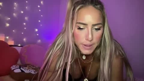 Ashley Love online show from 22, 12, 2024