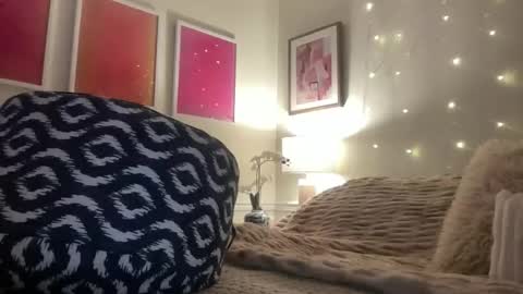 Ashley Love online show from 9, 1, 2026