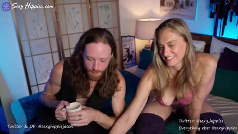 Snapshot of sexyhippies chatting on 27, 10, 2025 Melissa  Jason online show from 27, 10, 2025
