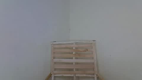 SexyHollyMontana1111 online show from 11, 4, 2026