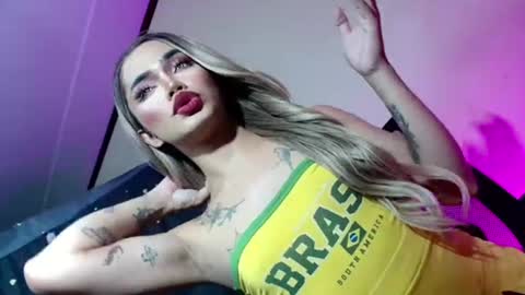 Snapshot of sexyhotbabe18 chatting on 22, 6, 2026 sexyhotbabe18 online show from 22, 6, 2026