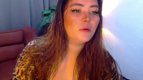 Snapshot of sexyjeanniecuntcums chatting on 18, 6, 2026 JENNY online show from 18, 6, 2026