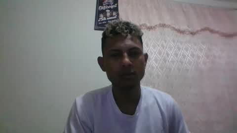 Snapshot of sexyleon69 chatting on 8, 1, 2025 Sexy leon online show from 8, 1, 2025