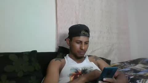 Snapshot of sexyleon69 chatting on 31, 1, 2025 Sexy leon online show from 31, 1, 2025