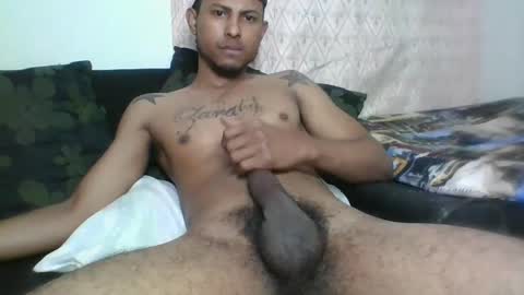 Snapshot of sexyleon69 chatting on 31, 1, 2025 Sexy leon online show from 31, 1, 2025