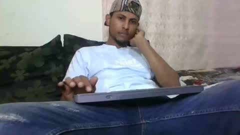 Snapshot of sexyleon69 chatting on 4, 2, 2025 Sexy leon online show from 4, 2, 2025