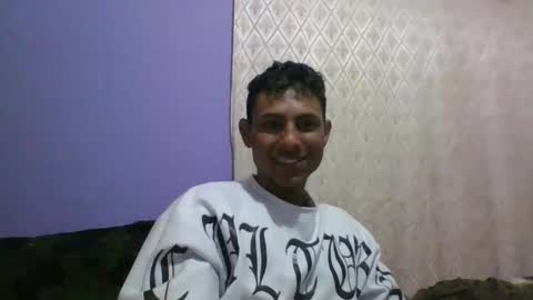 Snapshot of sexyleon69 chatting on 3, 3, 2025 Sexy leon online show from 3, 3, 2025