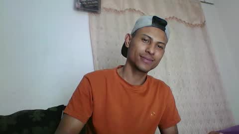 Snapshot of sexyleon69 chatting on 8, 2, 2026 Sexy leon online show from 8, 2, 2026