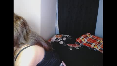 Snapshot of sexyloba_ chatting on 1, 1, 2025 sexyloba  independent model online show from 1, 1, 2025